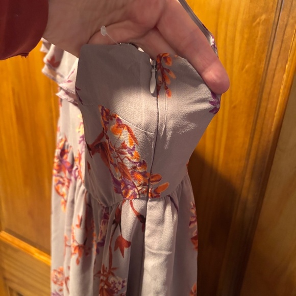 Chelsea28 Ruffle Neck Chiffon Midi Dress in Purple Quail Floral Trial Small - Picture 7 of 8